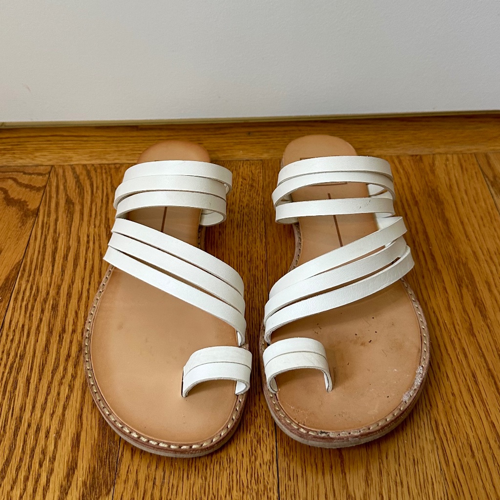 Dolce Vita Nelly Off White Leather Flat Sandals